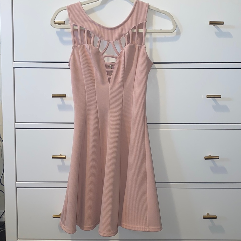 Small light pink patty dress